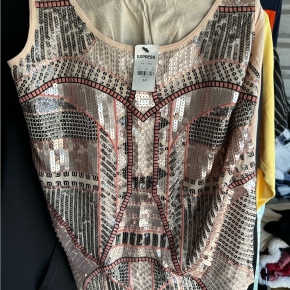 Express fancy tank. New, never worn. - Picture 3 of 3